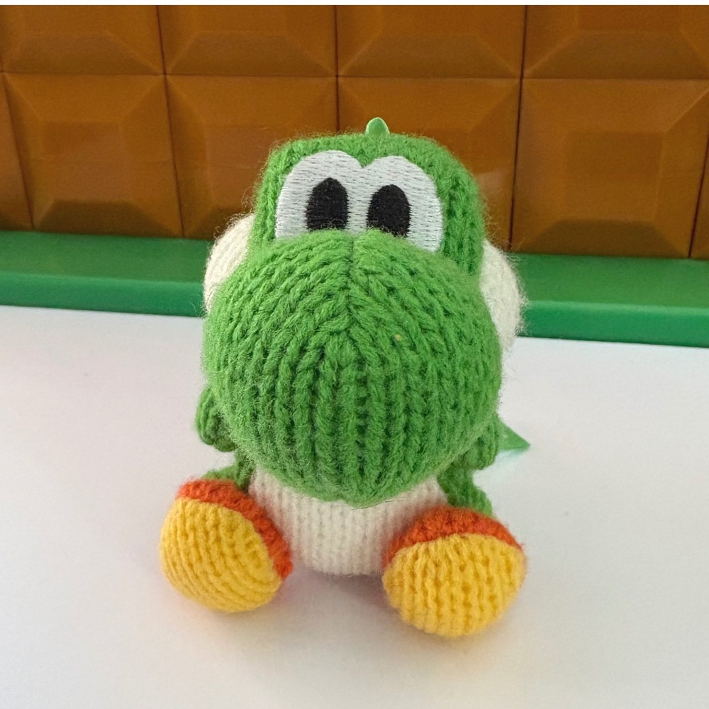 Nintendo Yarn Yoshi Amiibo Green Plush NVL-201 Wii U Switch Knit Figure Amibo